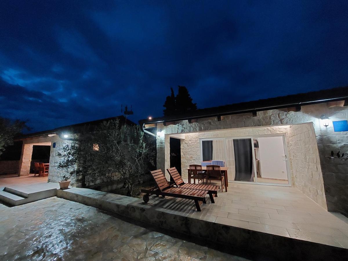 Apartmani Morovi Dvori Драге Экстерьер фото